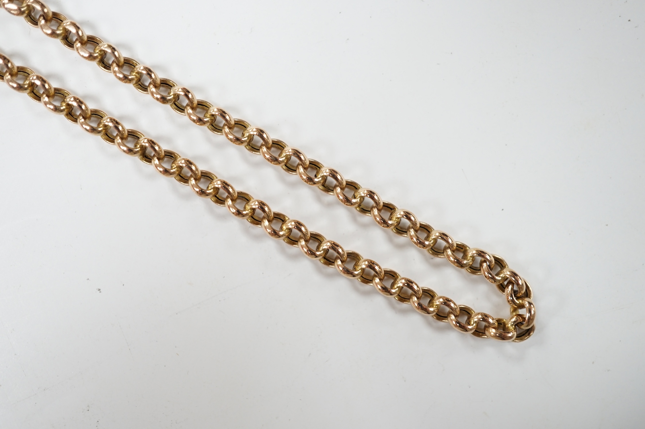 A modern 9ct gold chain, 60cm, 10.1 grams. Condition - good